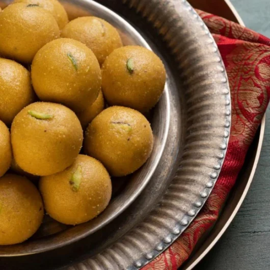Basen Ladoo – Satpute Foods